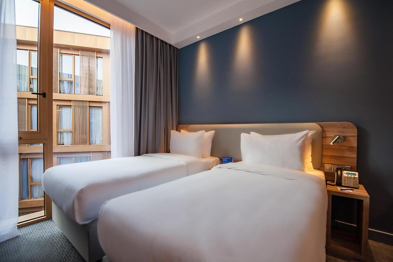 Holiday Inn Express Tbilisi Avlabari By Ihg Εξωτερικό φωτογραφία