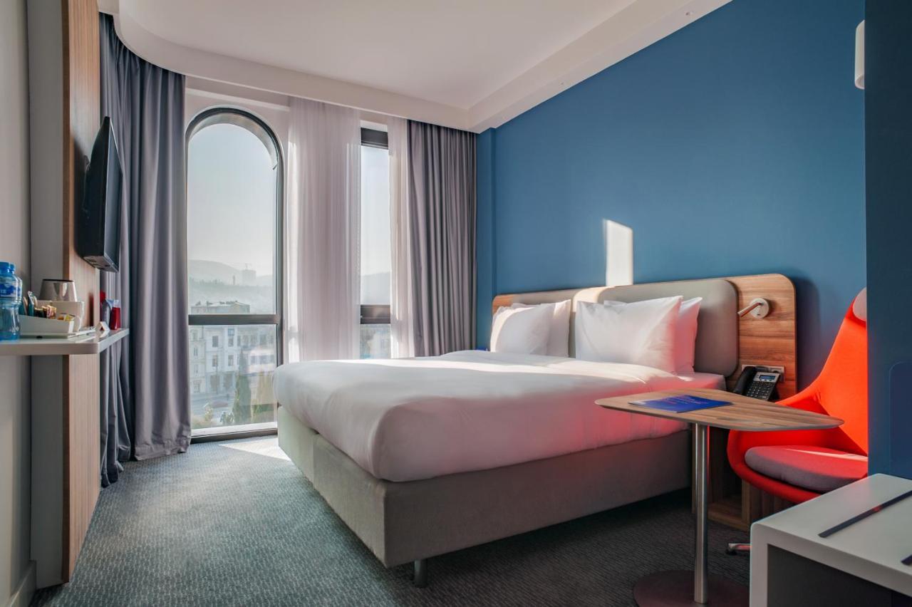Holiday Inn Express Tbilisi Avlabari By Ihg Εξωτερικό φωτογραφία