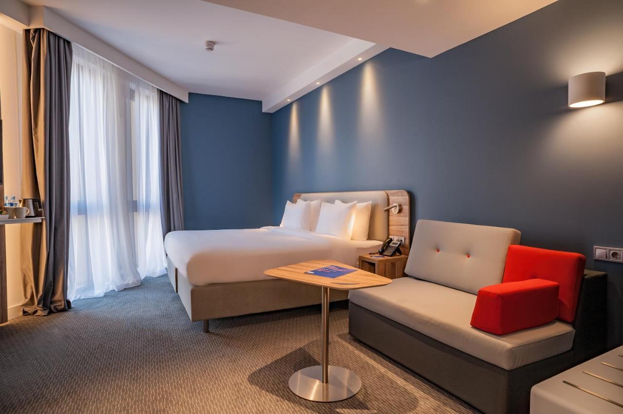 Holiday Inn Express Tbilisi Avlabari By Ihg Εξωτερικό φωτογραφία