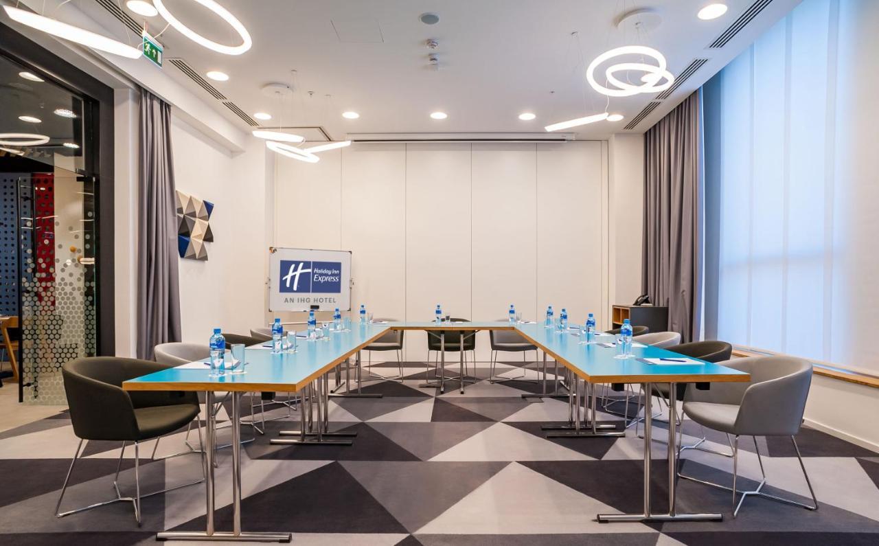 Holiday Inn Express Tbilisi Avlabari By Ihg Εξωτερικό φωτογραφία