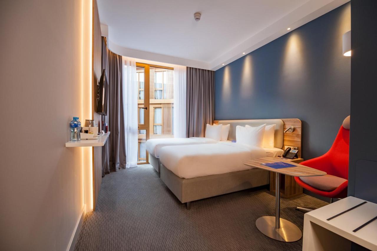 Holiday Inn Express Tbilisi Avlabari By Ihg Εξωτερικό φωτογραφία
