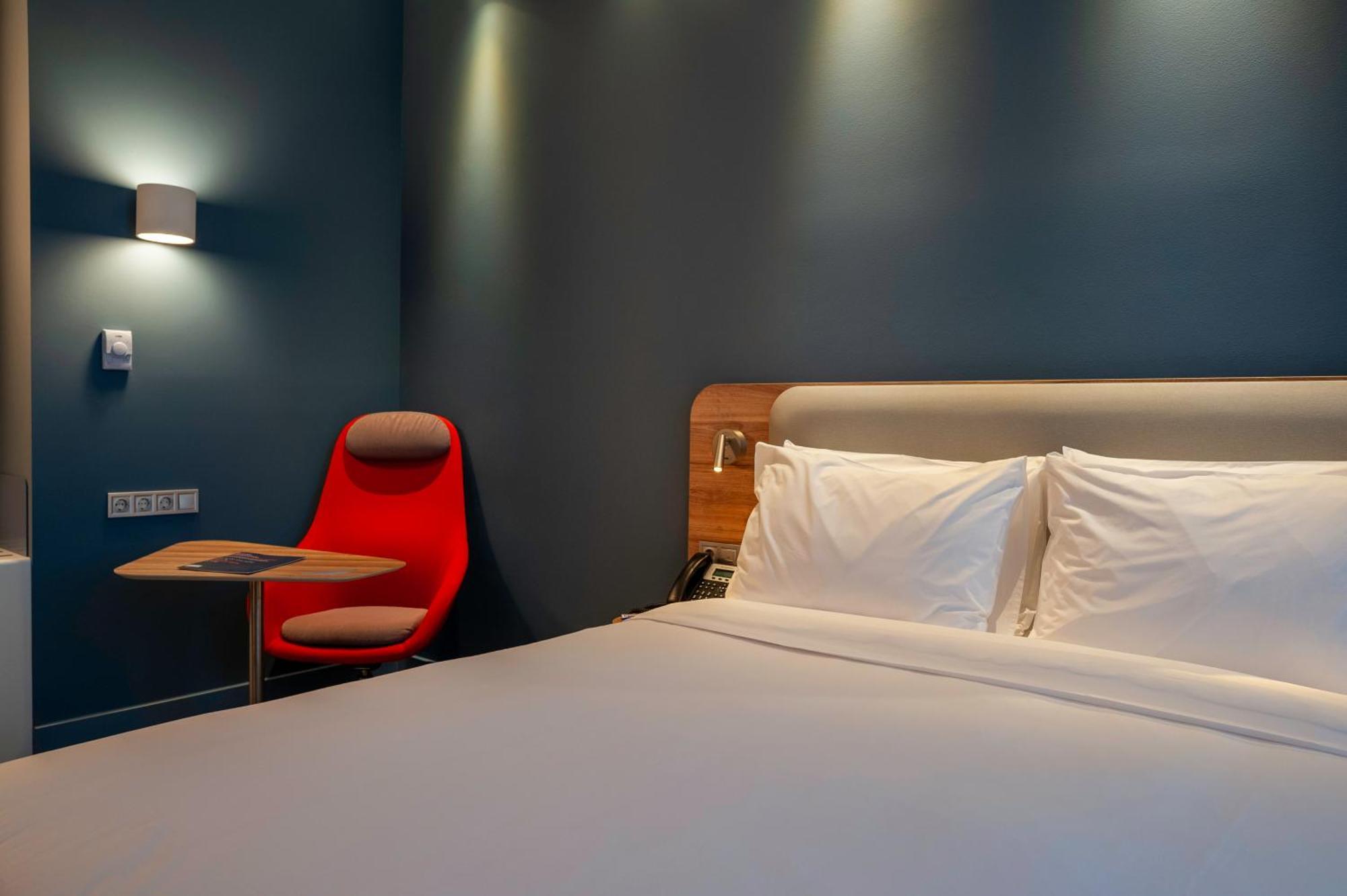 Holiday Inn Express Tbilisi Avlabari By Ihg Εξωτερικό φωτογραφία
