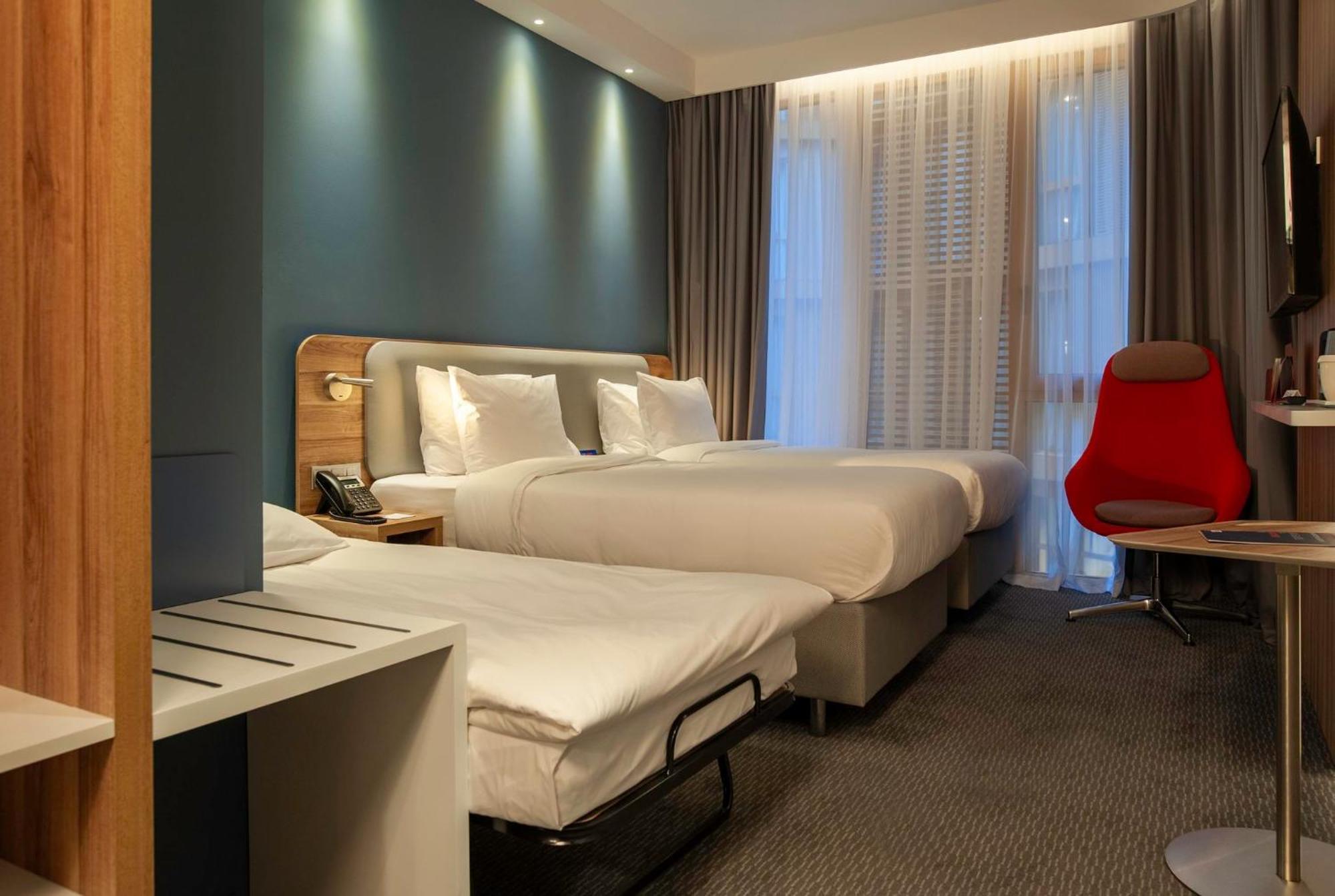 Holiday Inn Express Tbilisi Avlabari By Ihg Εξωτερικό φωτογραφία